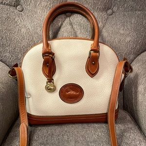 Dooney & Bourke handbag. White leather.